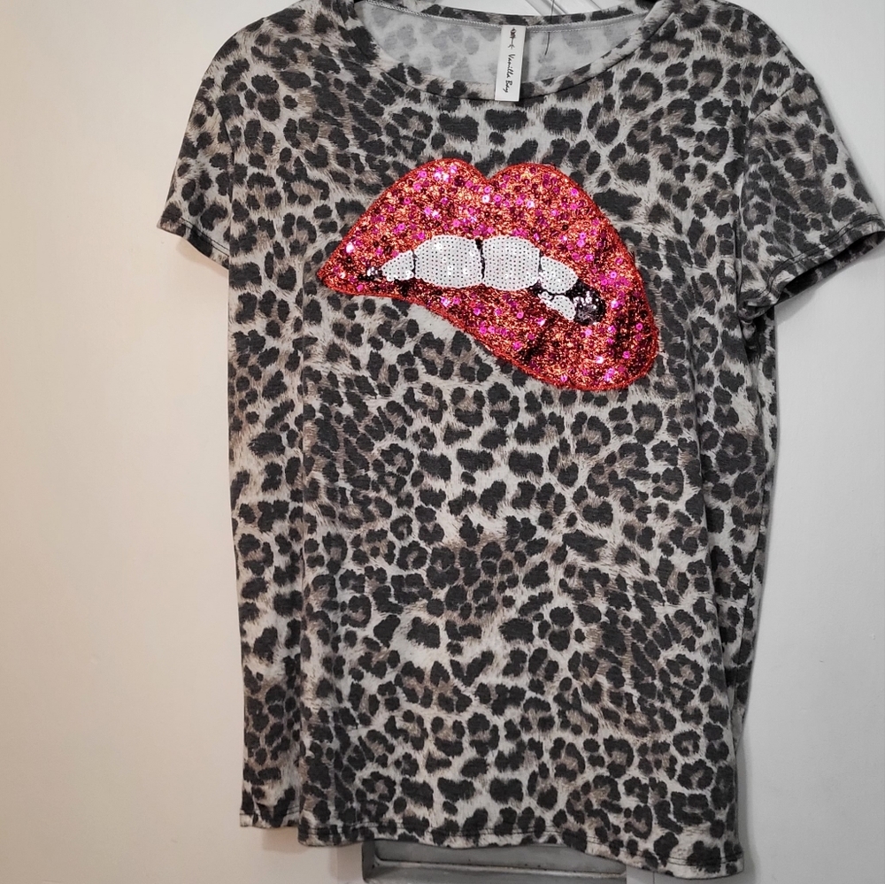 Vanilla Bay Women's Mocha Leopard Print Top with Sequin Lip Graphic